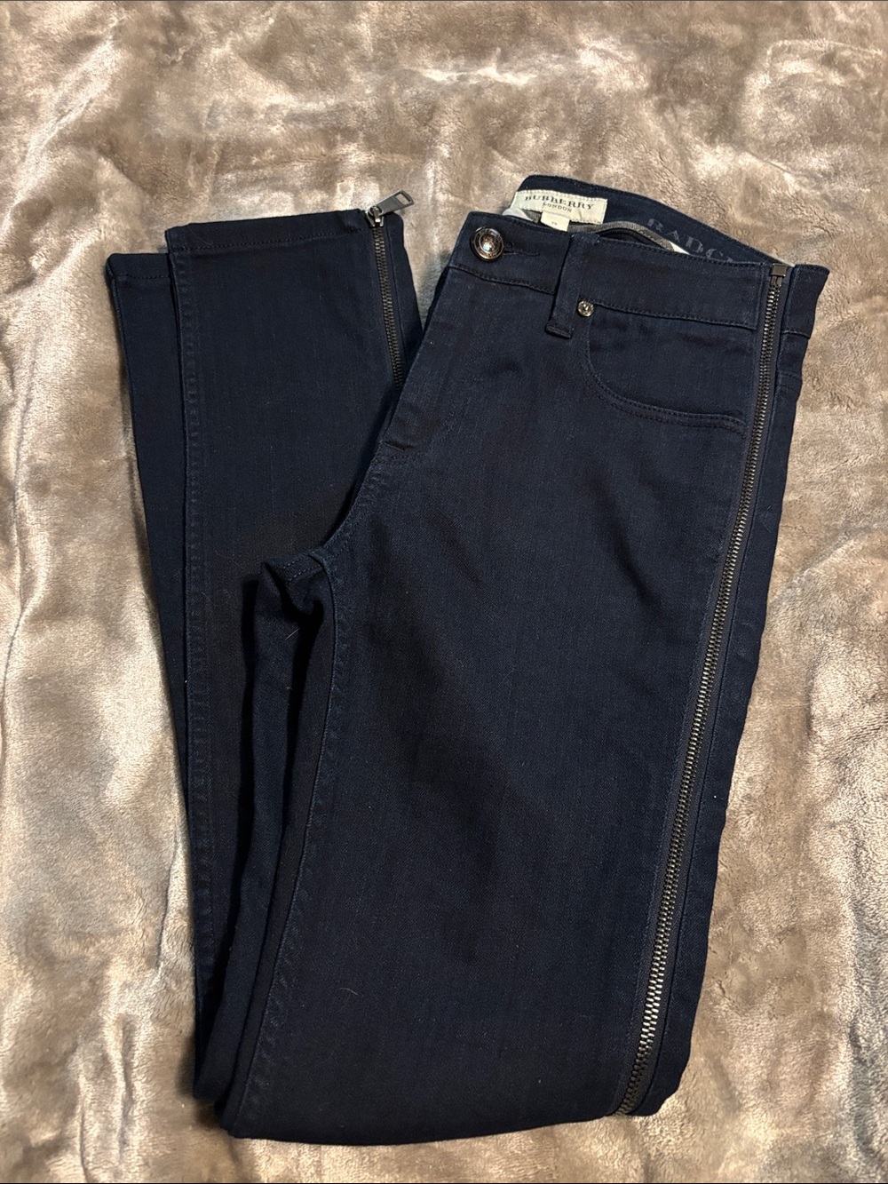 Burberry London Radcliffe Side Zipper Jeans